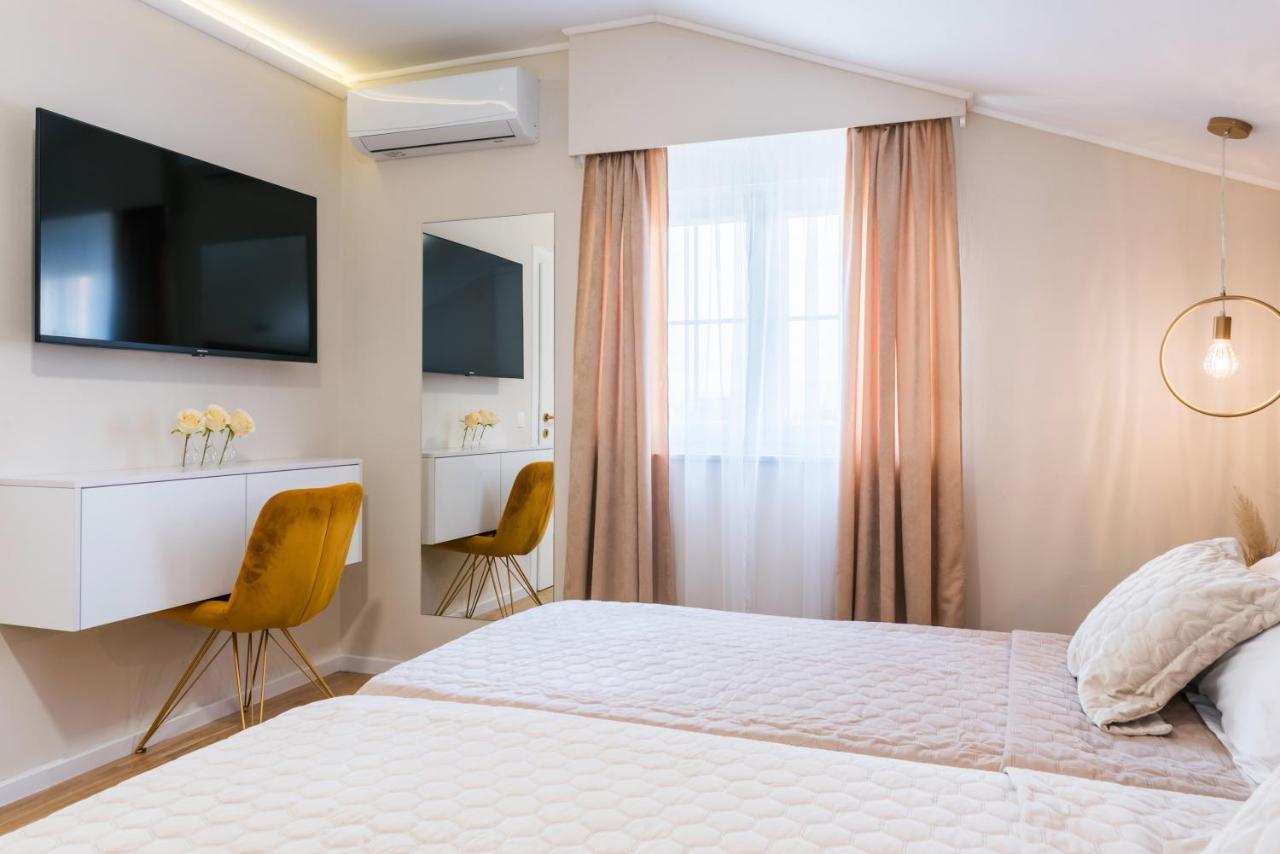 Turta Rooms ซาดาร์ ภายนอก รูปภาพ